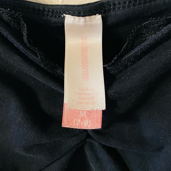 Black spaghetti strap crop top - Picture 4 of 4